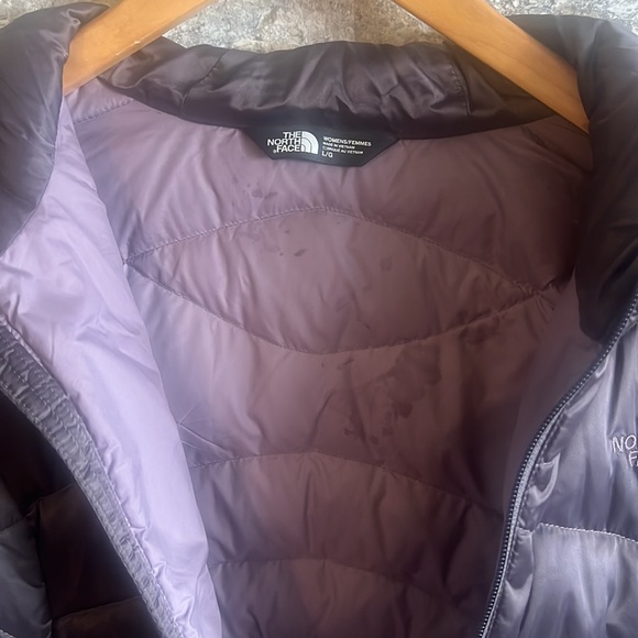 The North Face Metropolis 550 Purple Down Puffer Jacket - Picture 3 of 11
